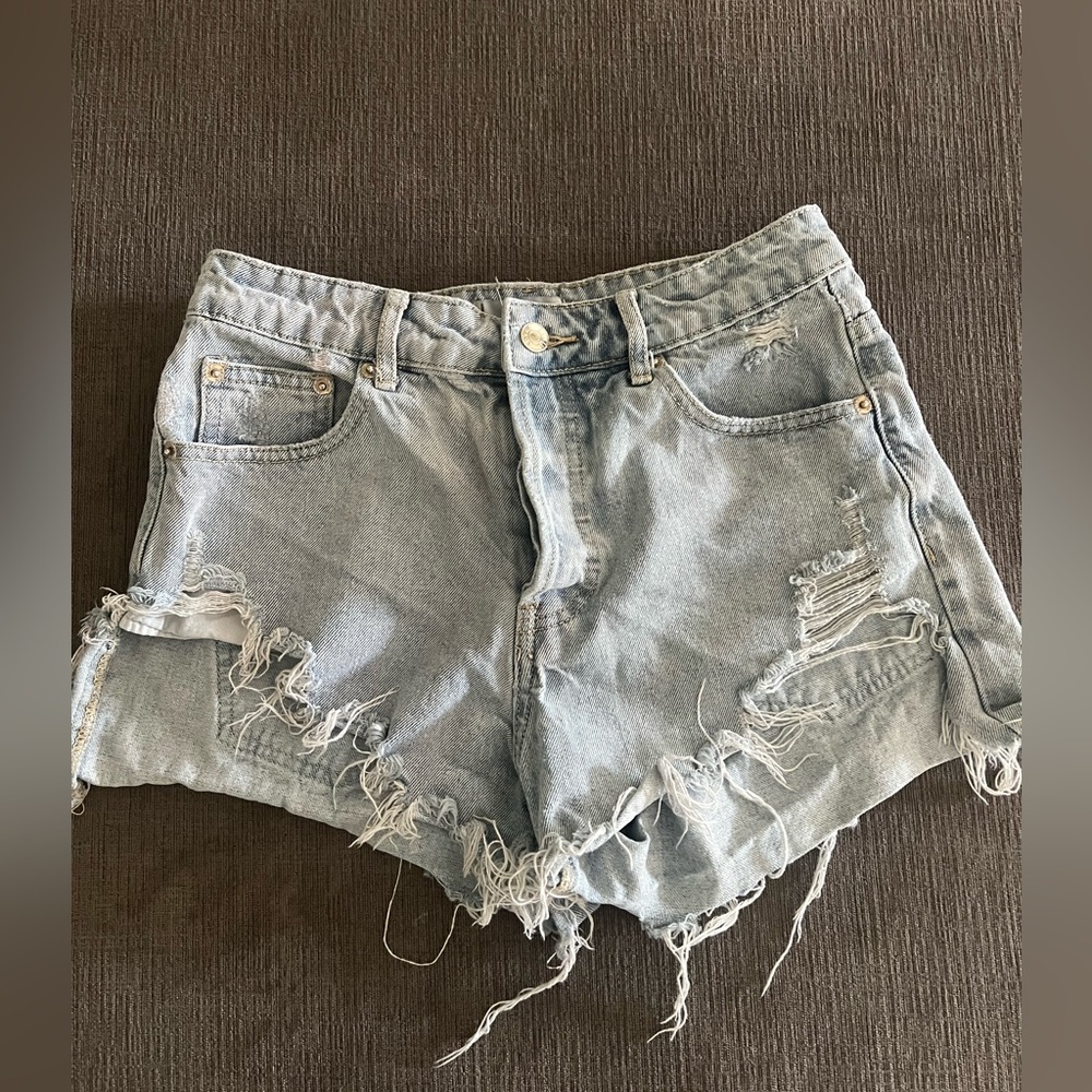 WOMEN’S DENIM SHORTS SIZE M FROM ADIKA